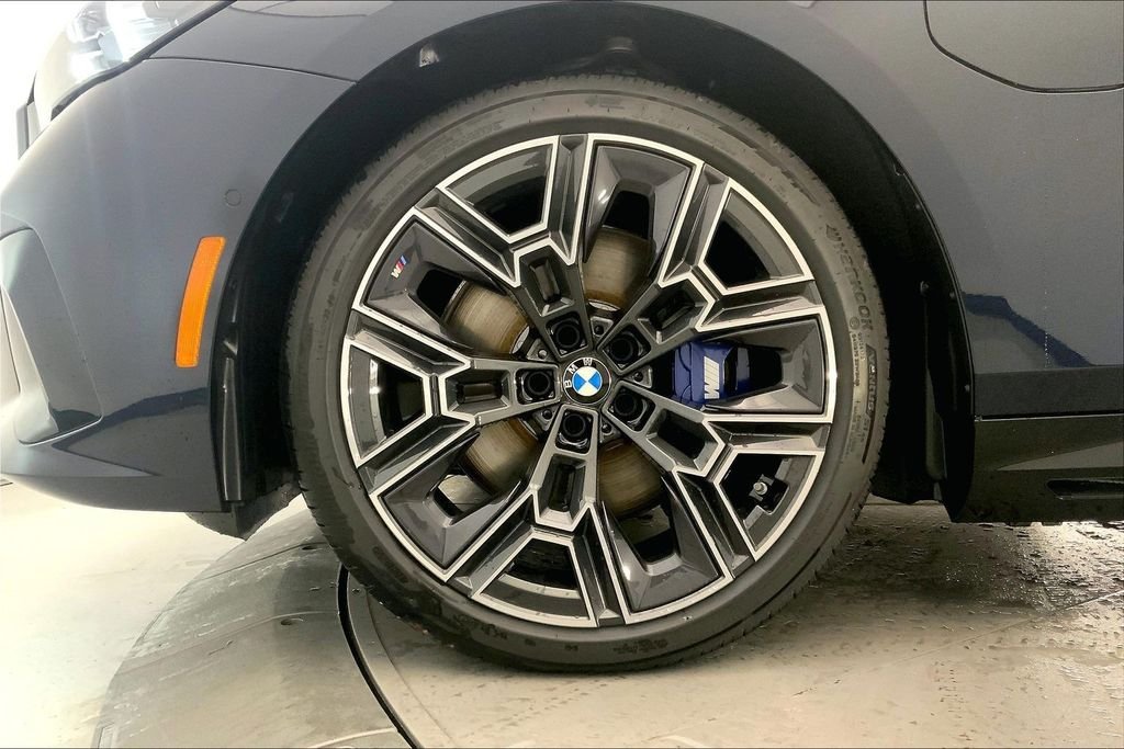 New 2027 Carbon Black Metallic BMW  image 9