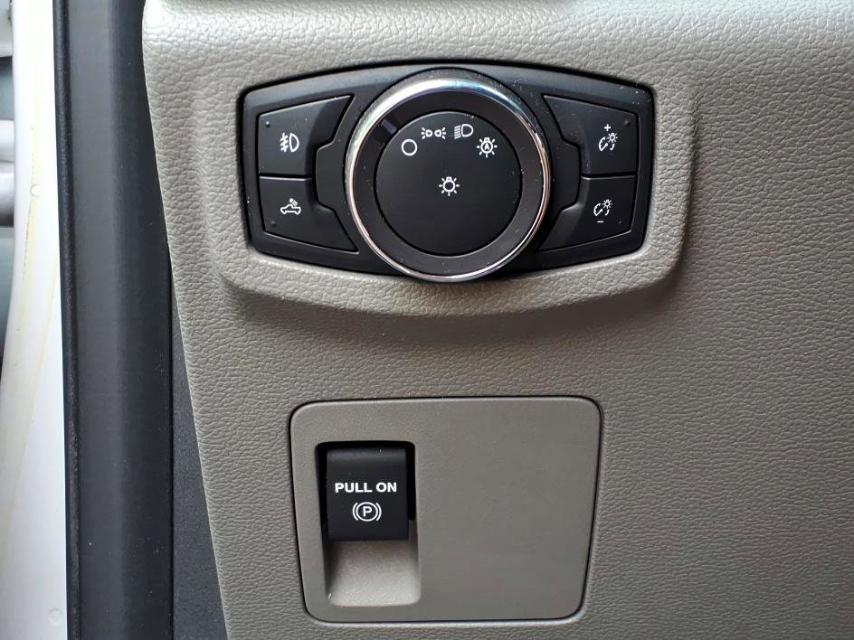 Used 2018 Oxford White Ford XLT image 20