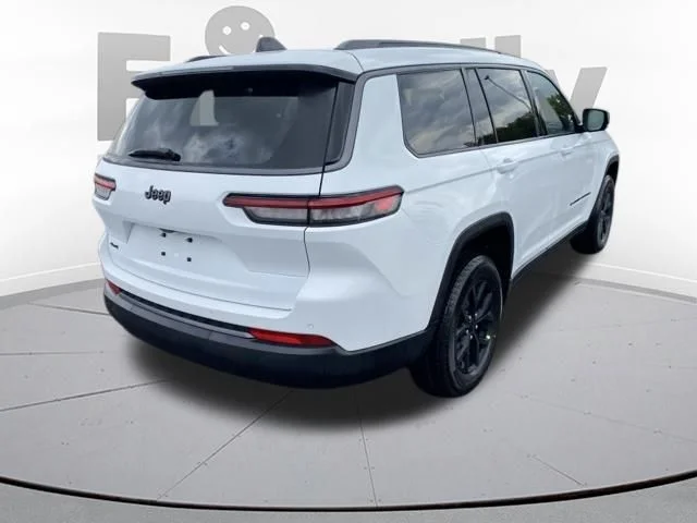 New 2026 Bright White Clear-Coat Exterior Paint Jeep Altitude image 5