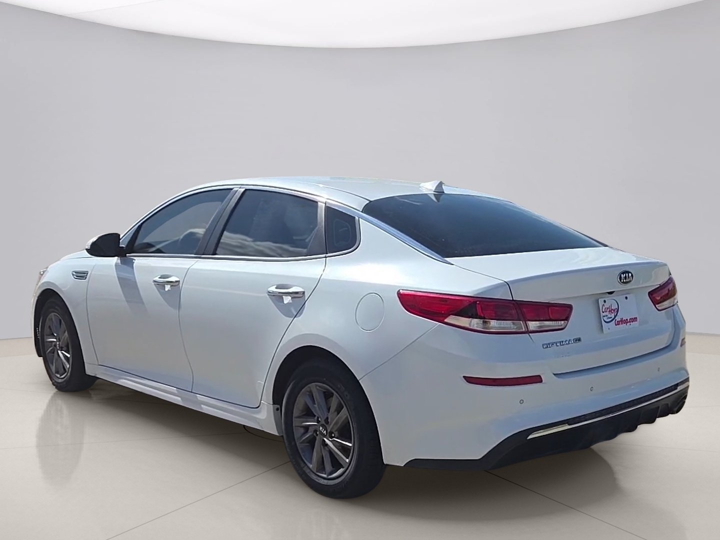 Used 2020 White Kia LX image 7