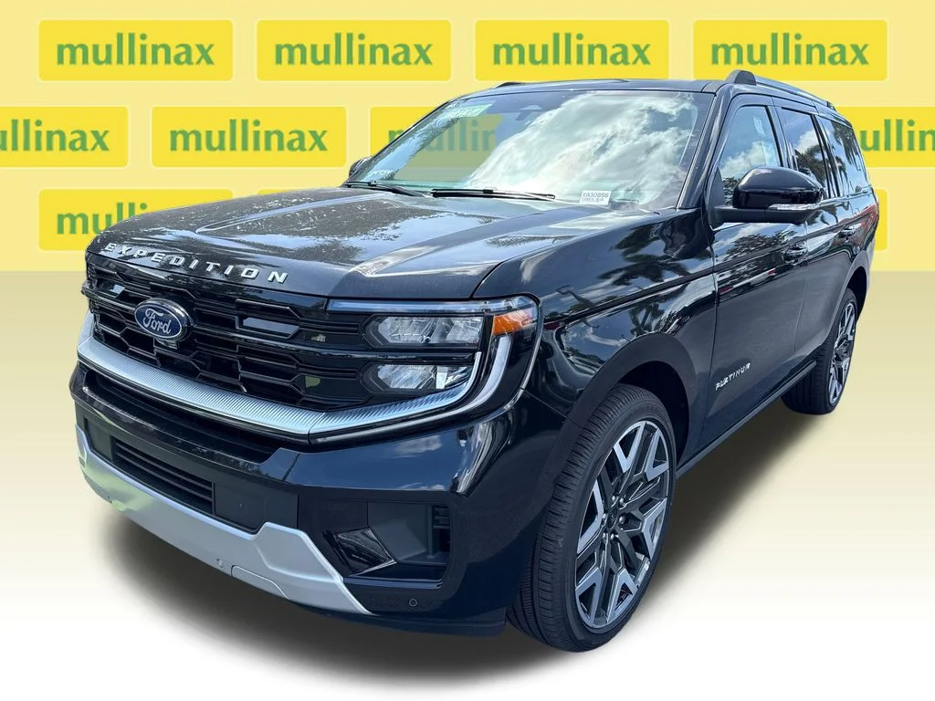 New 2026 Black Ford Platinum image 18