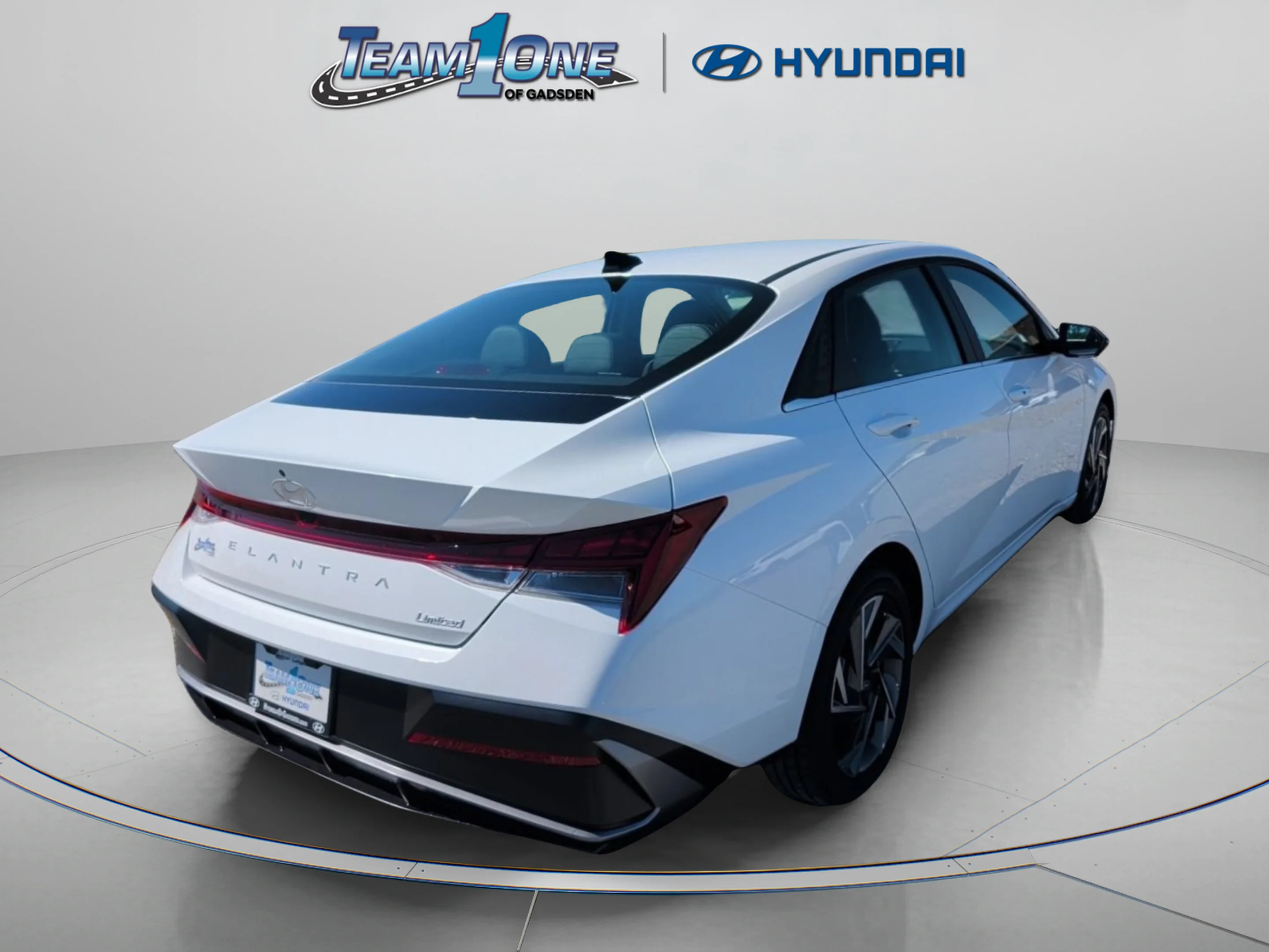 Used 2026 Serenity White Hyundai Limited image 8