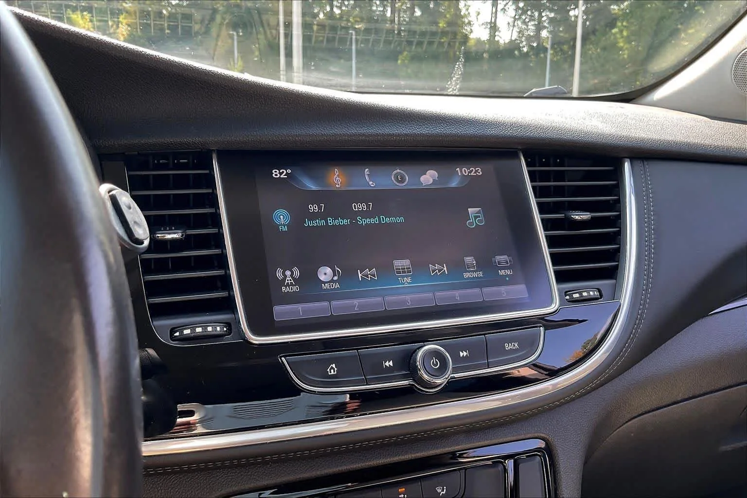 Used 2019 Ebony Twilight Metallic Buick Preferred image 31