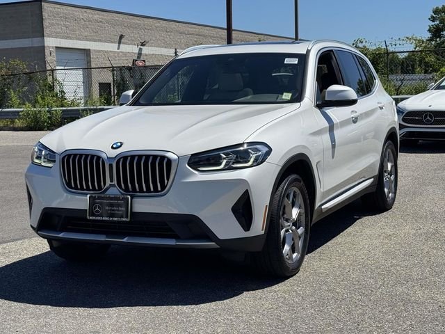 Used 2023 White BMW xDrive30i image 7