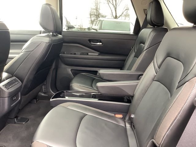 2024 Nissan Pathfinder SL - Photo 21