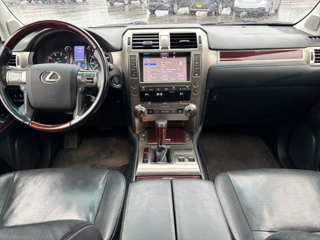 Used 2018 Gray Lexus 460 image 21