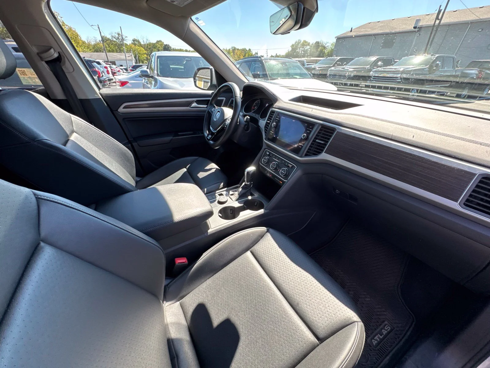 Used 2019  Volkswagen 3.6L V6 SE image 36