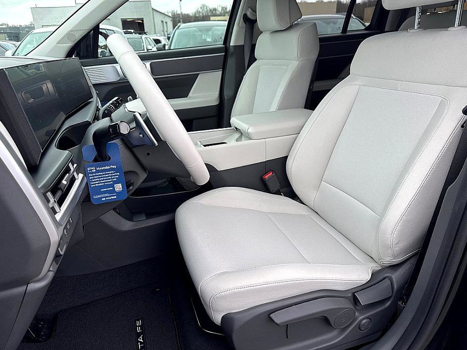 New 2026 Phantom Black Hyundai SE image 8