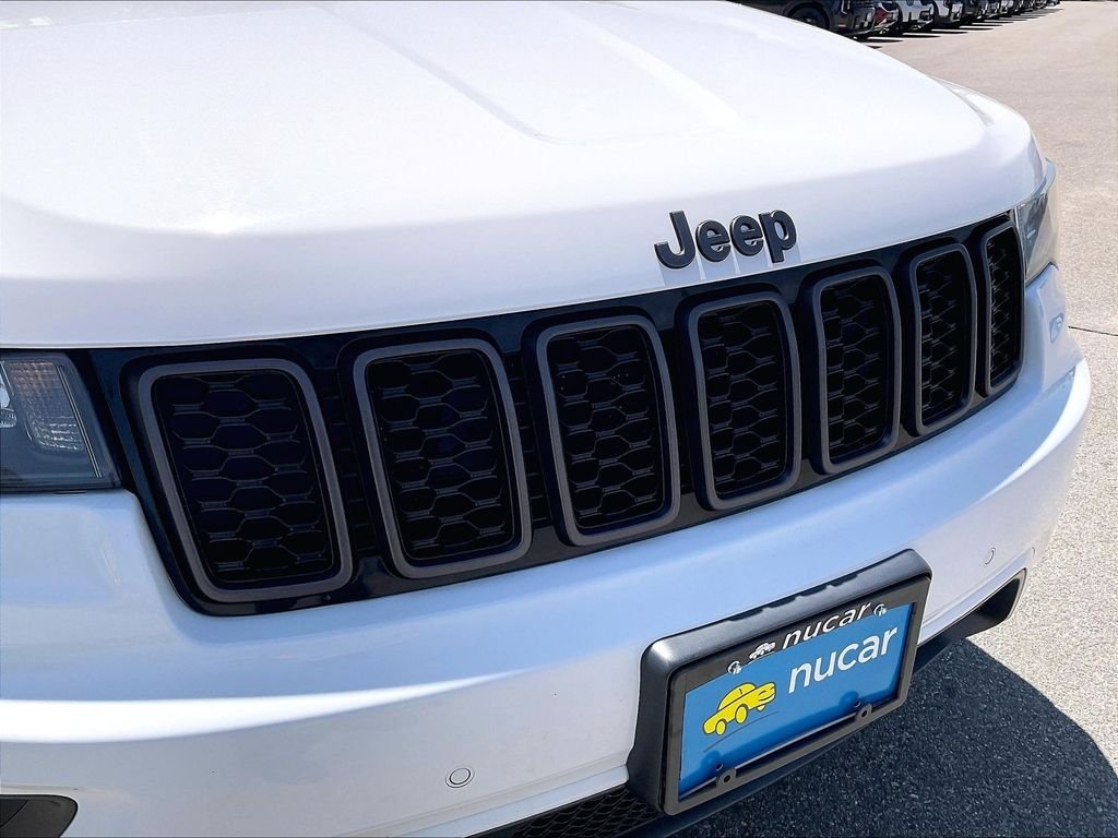 Used 2021 Bright White Clearcoat Jeep Limited image 28