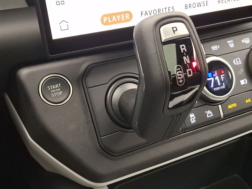 New 2026 Fuji White LAND ROVER S image 13