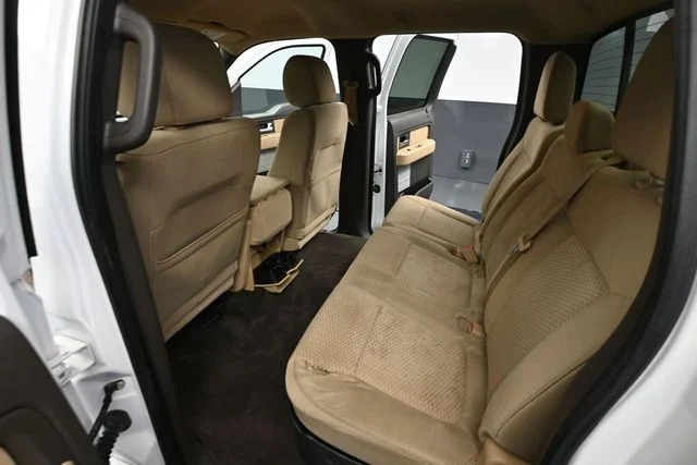 Used 2013 White Ford XLT image 23