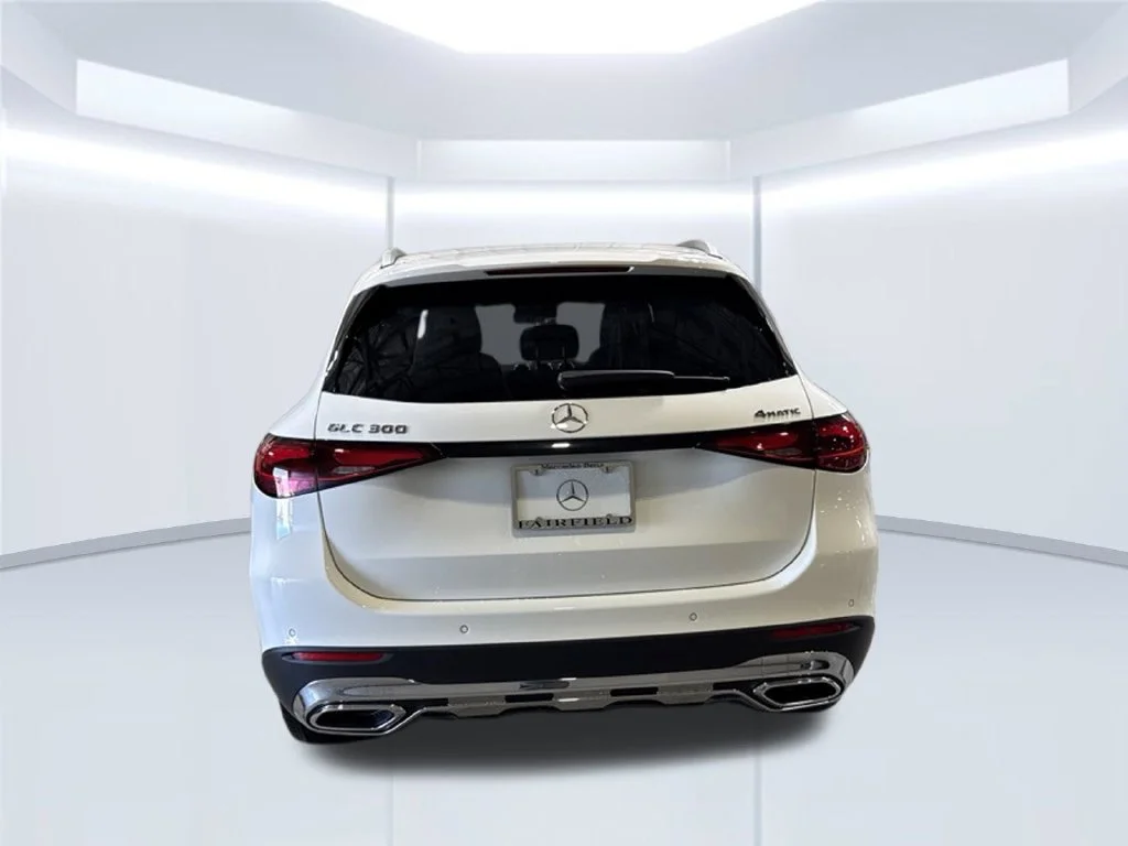 New 2027 Polar White Mercedes-Benz GLC 300 image 39