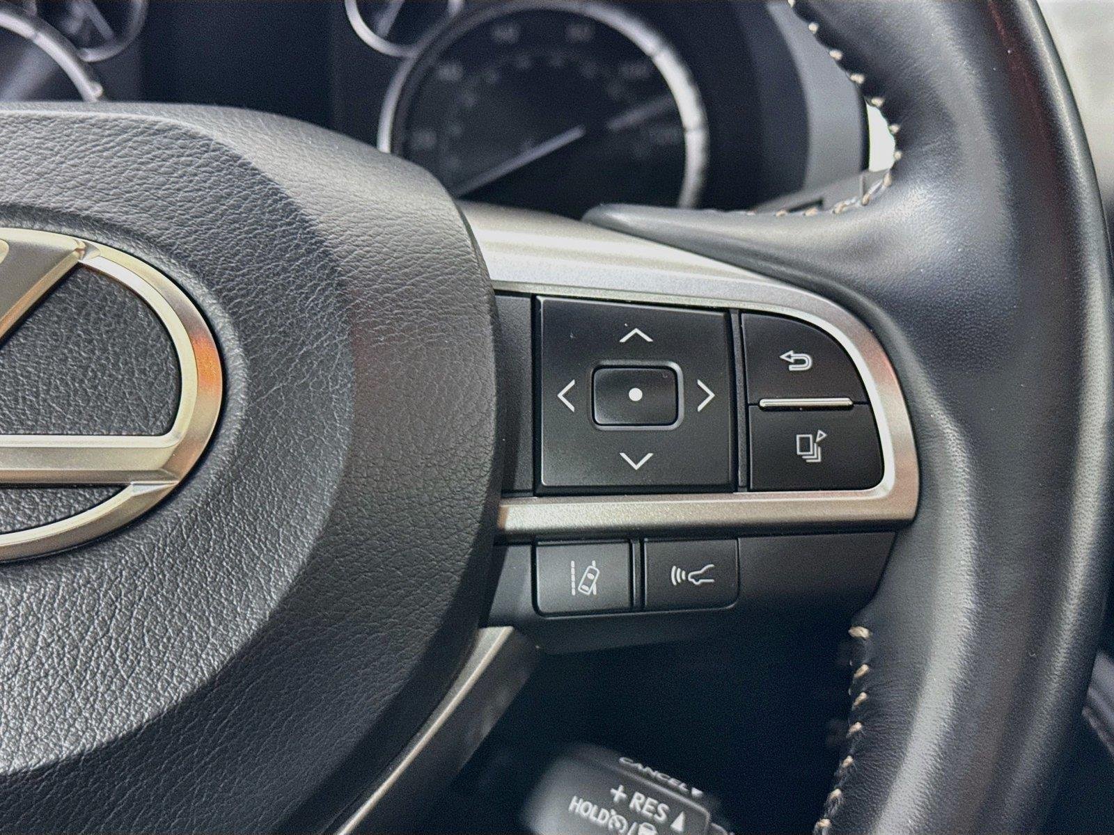 Used 2023 Eminent White Pearl Lexus GX 460 Premium image 20