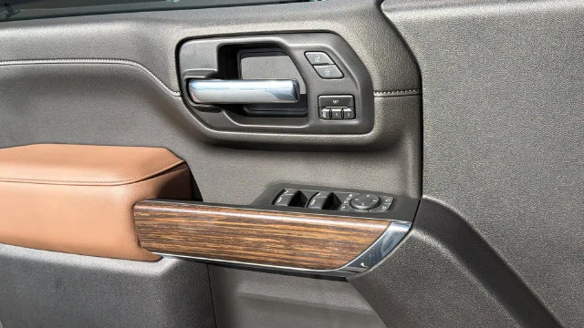 2023 Chevrolet Silverado 3500HD High Country - Photo 22