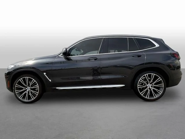 Used 2023 Gray BMW sDrive30i image 4