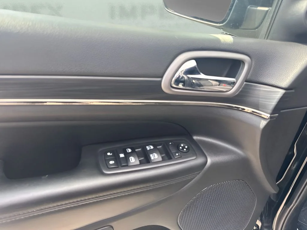 Used 2019 Black Jeep Limited X image 18