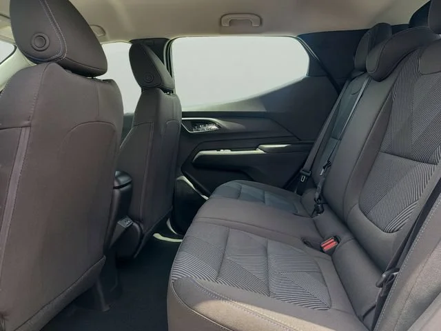 New 2027 Summit White Chevrolet LT image 7