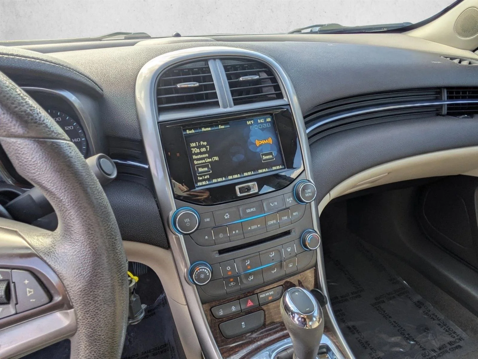 Used 2013 Champagne Silver Metallic Chevrolet LT image 14