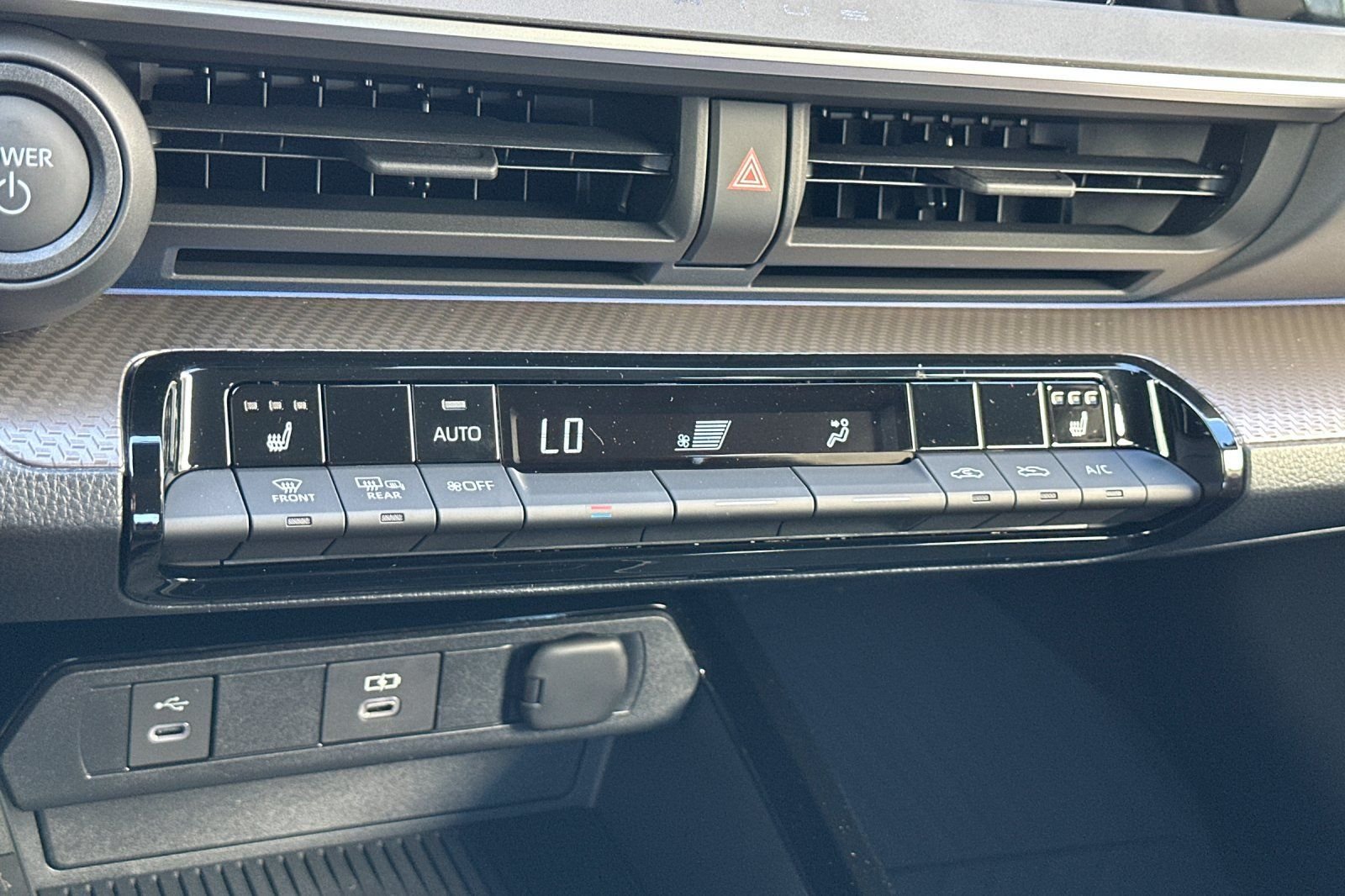 New 2026 Cutting Edge Toyota XLE image 19
