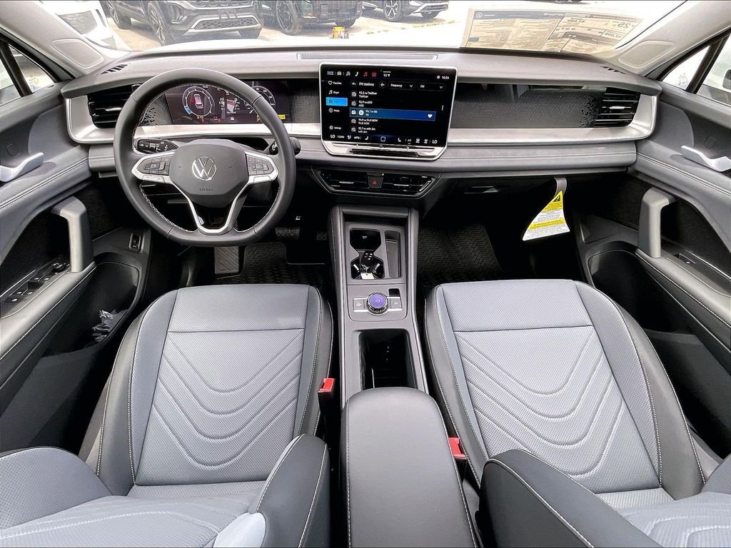 2026 Volkswagen Tiguan SE - Photo 12
