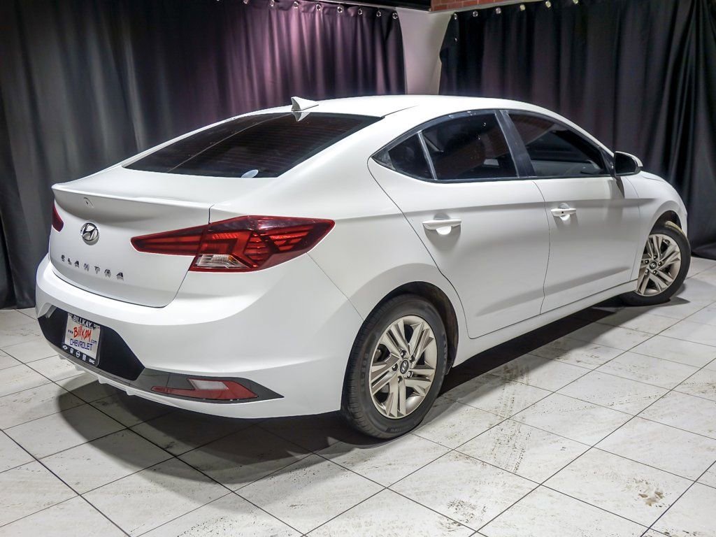 2020 HYUNDAI ELANTRA - Image 9
