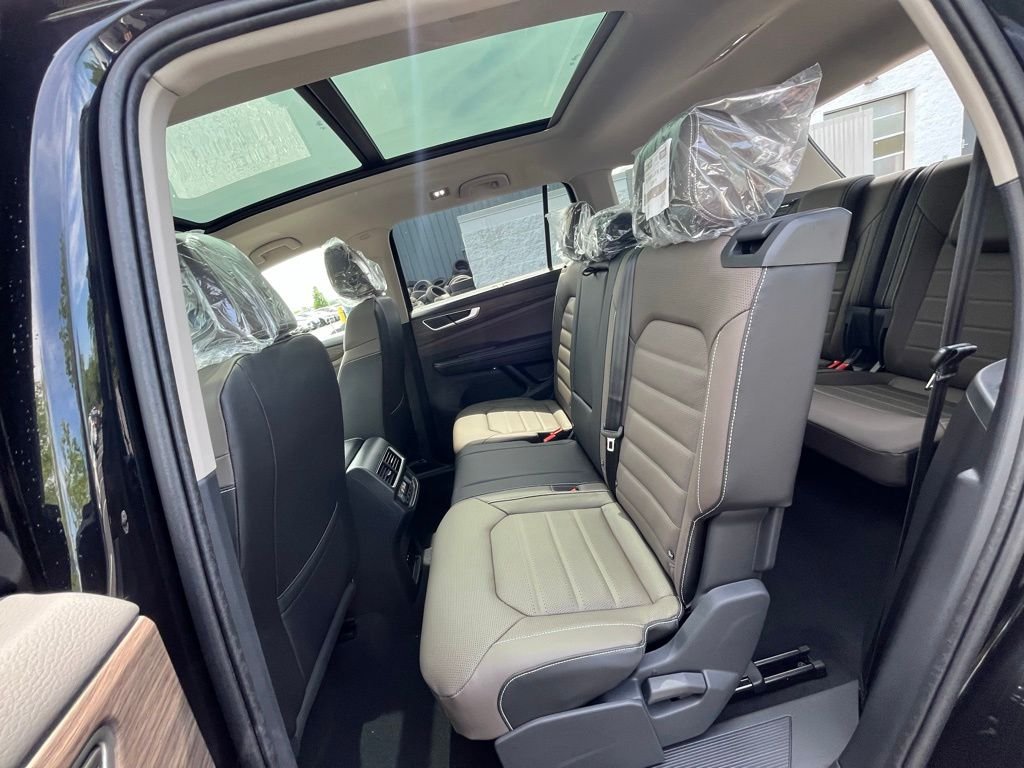 New 2026 Black Volkswagen 2.0T SEL image 21