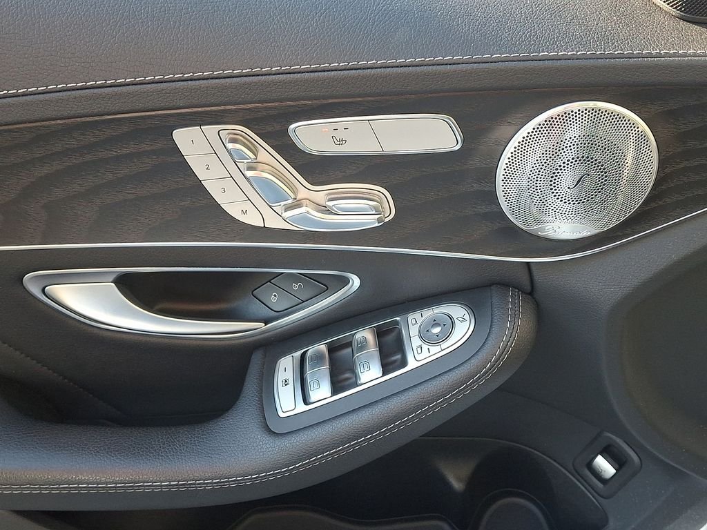 Used 2015  Mercedes-Benz C 400 image 10
