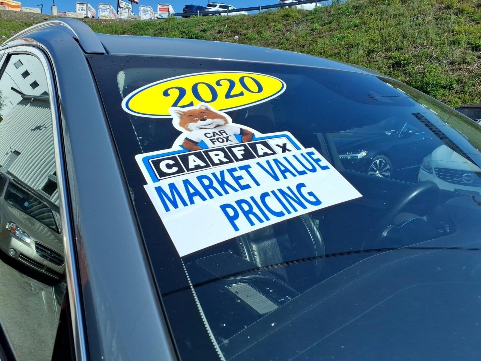 Used 2020 Blue Volvo T6 Inscription image 9