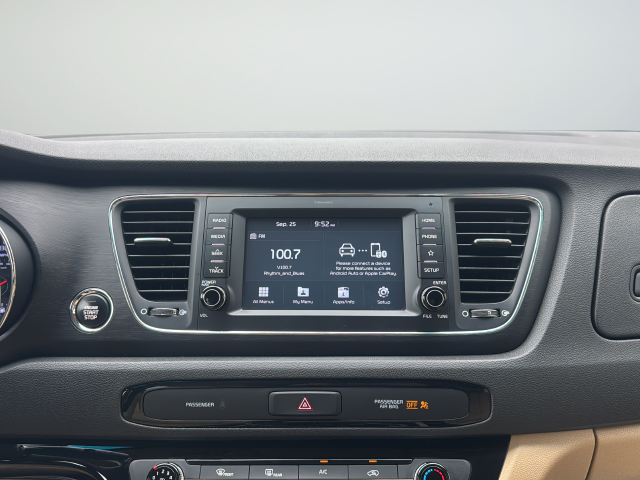 Used 2020 Black Kia EX image 14