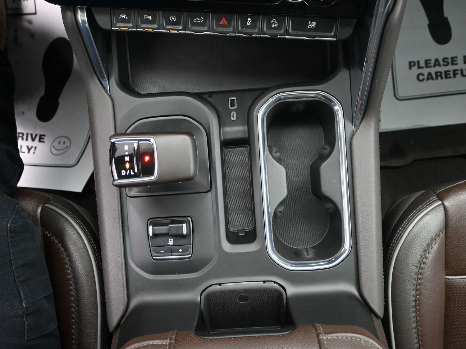 Used 2023 Onyx Black GMC Denali image 35