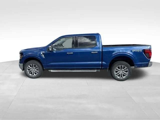 Used 2024 Blue Ford XLT image 11