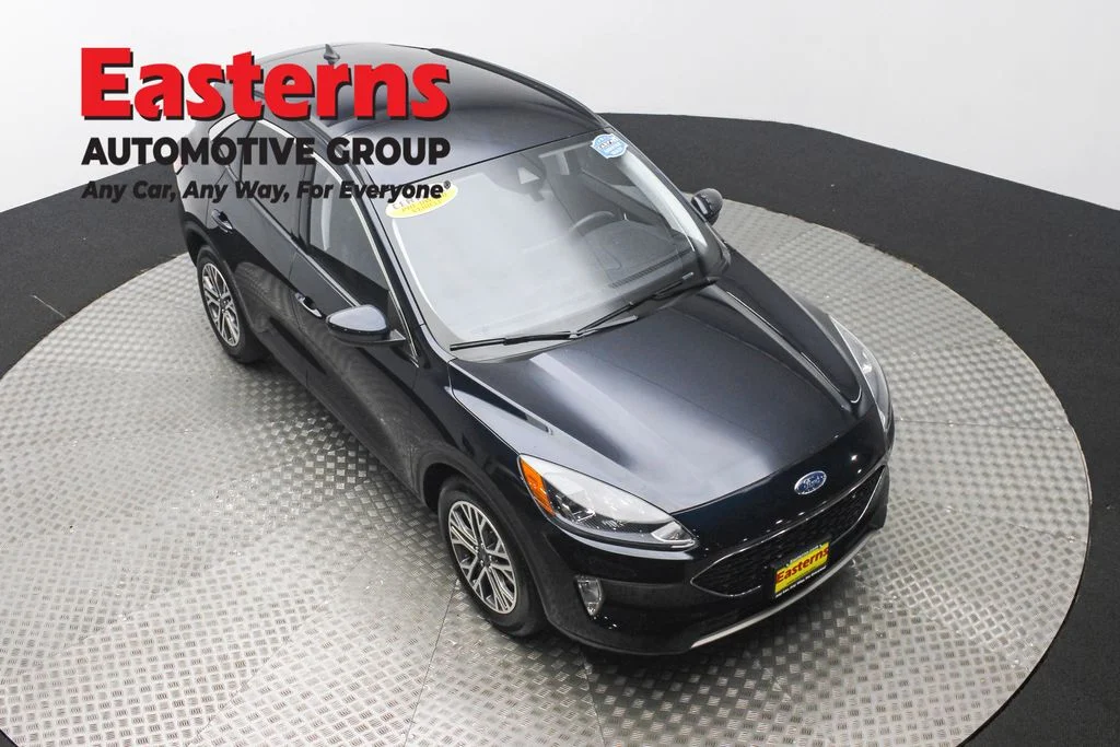 Used 2021 Blue Ford SEL image 3