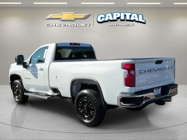 Used 2025 White Chevrolet LT image 3