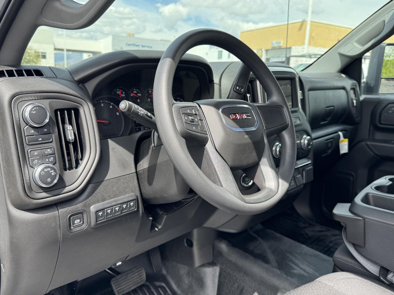 2025 GMC Sierra 3500HD Pro - Photo 22