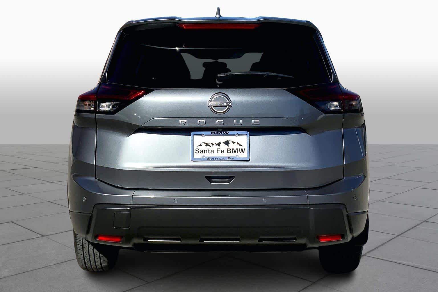 Used 2025 Gun Metallic Nissan SV image 7