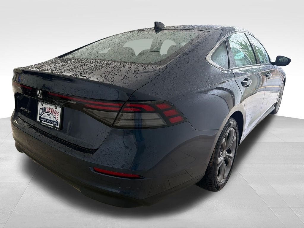 Used 2024  Honda EX image 6