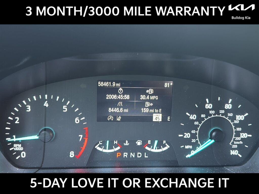 Used 2022 Star White Metallic Tri-Coat Ford SE image 5