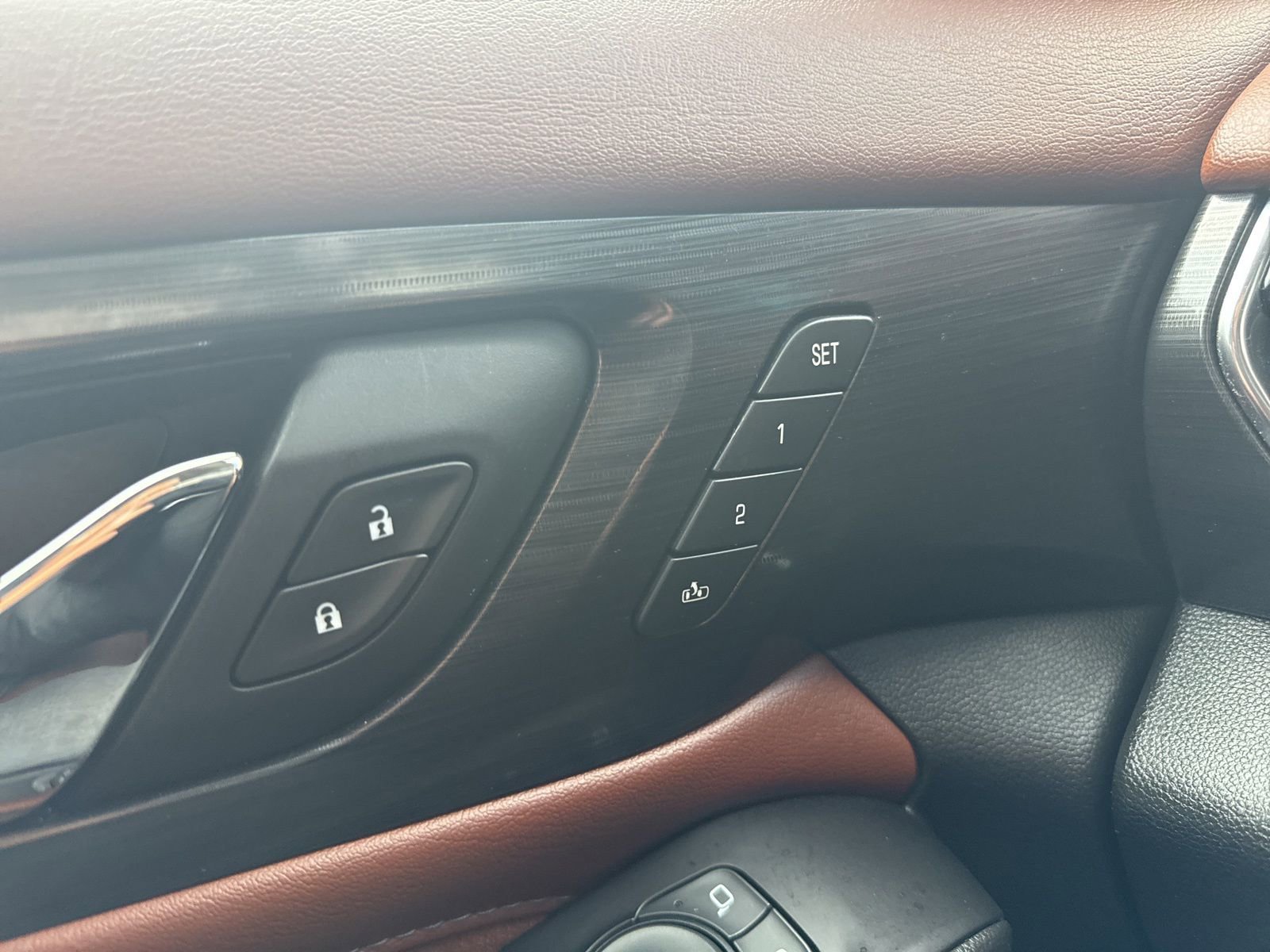 Used 2019 Mosaic Black Metallic Chevrolet High Country image 43