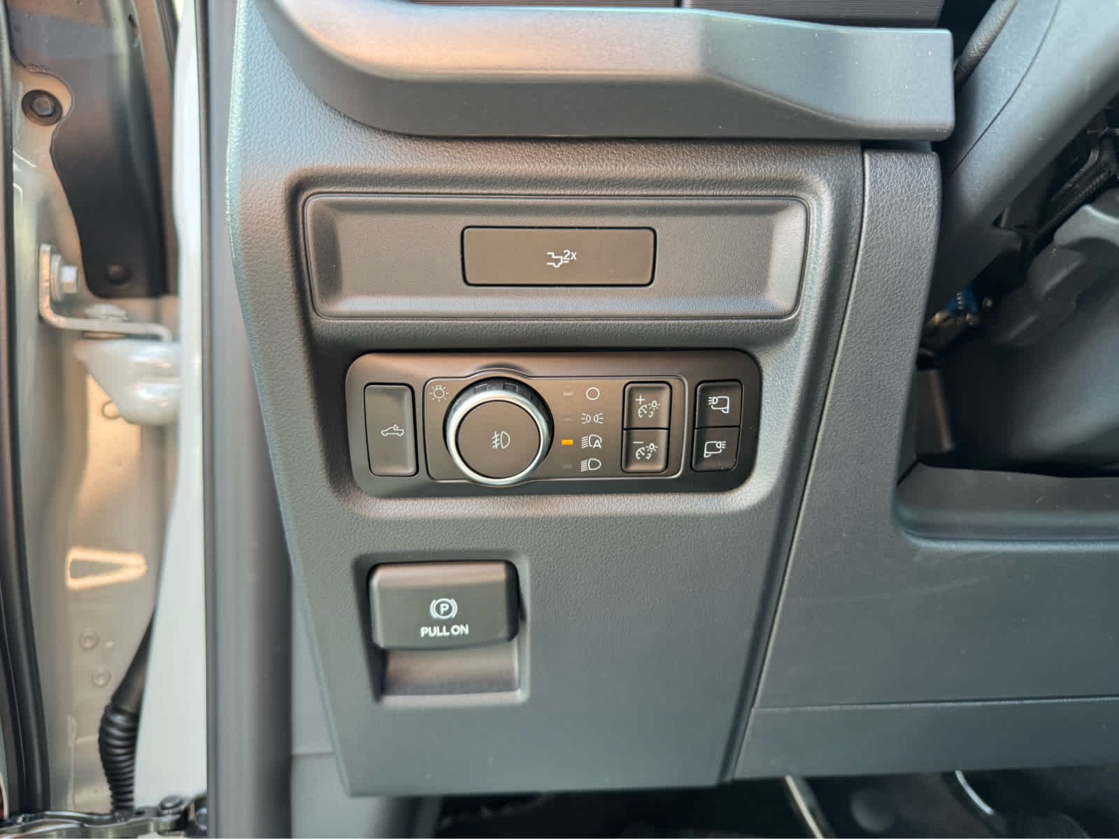 New 2026 Avalanche Ford XLT image 15