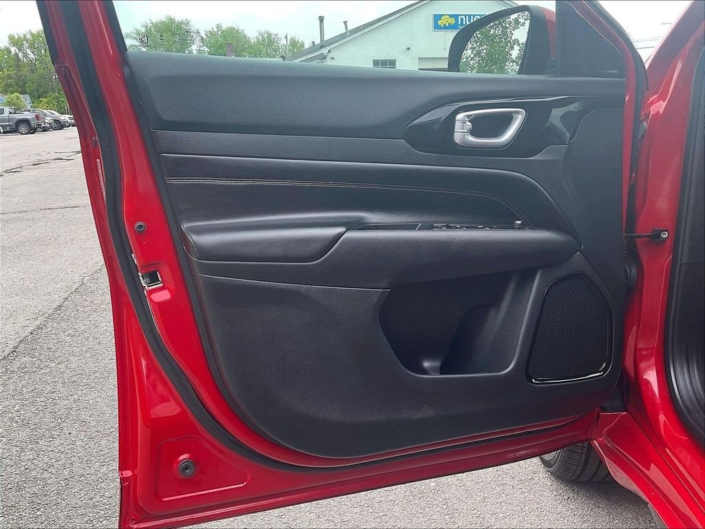 Used 2023 Red Jeep Limited image 9