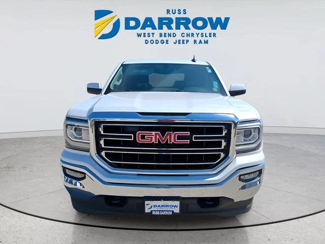 Used 2017 White GMC SLE image 8