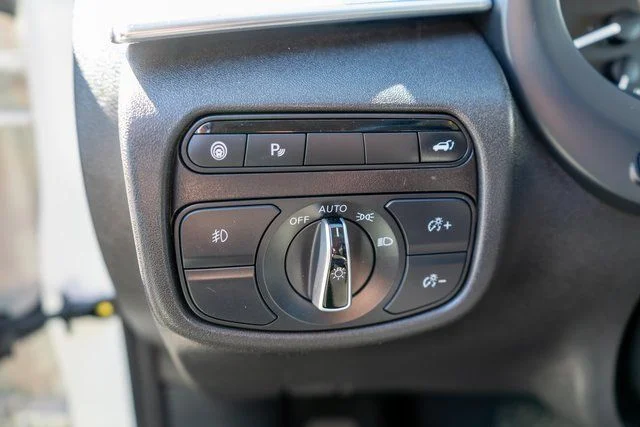 Used 2019 White INFINITI ESSENTIAL image 23