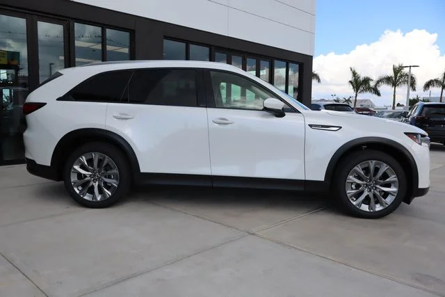 New 2026 Rhodium White Premium Mazda 3.3 Turbo Preferred AWD image 2