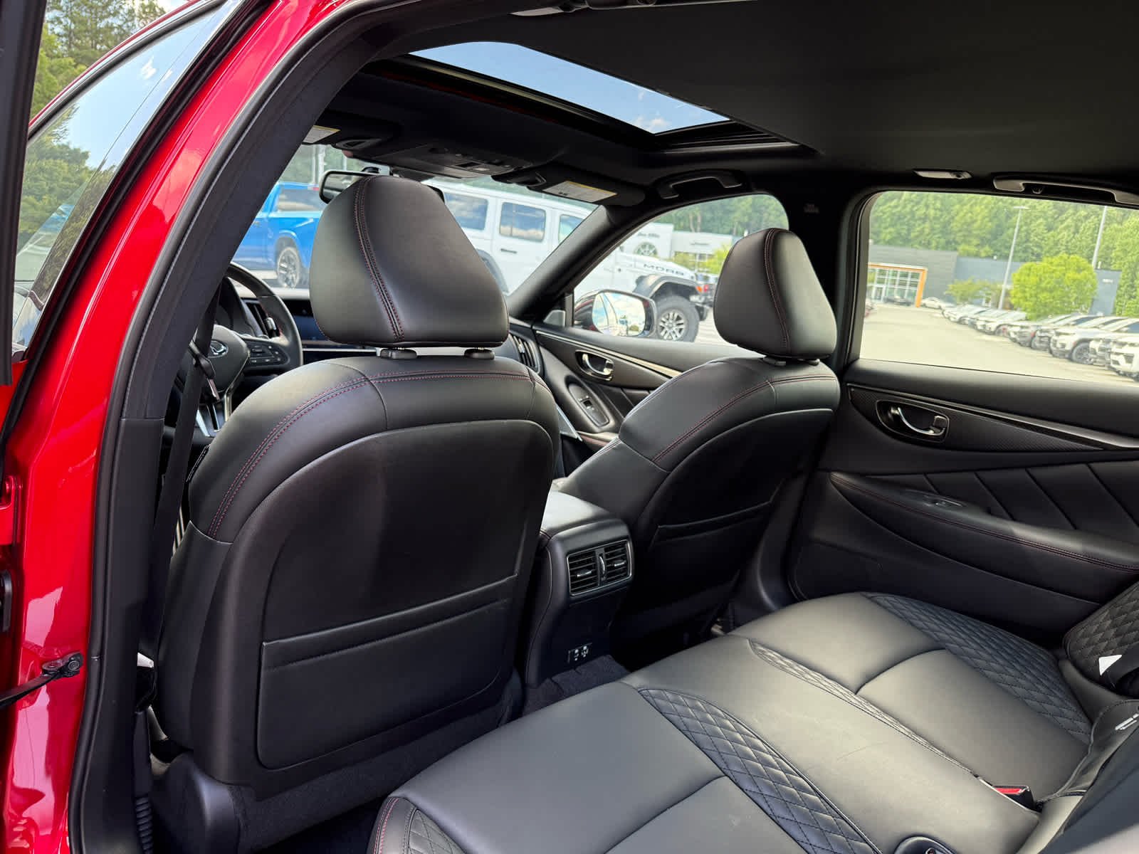 Used 2023 Dynamic Sunstone Red INFINITI RED SPORT 400 image 27