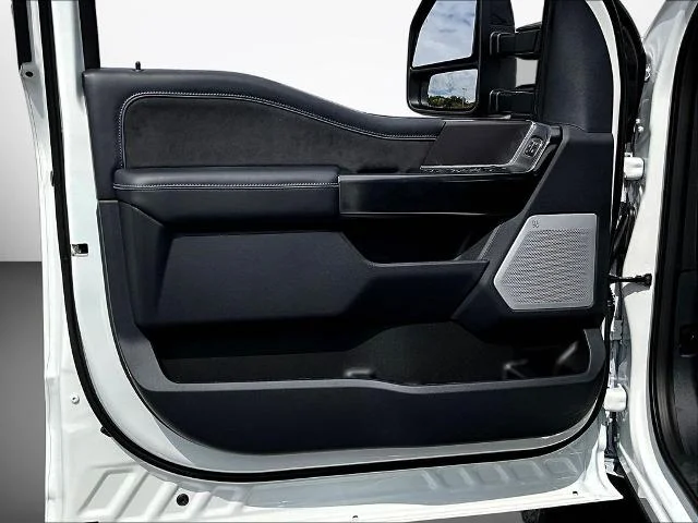 New 2026 Star White Metallic Tri-Coat Ford F-250® Platinum® image 71