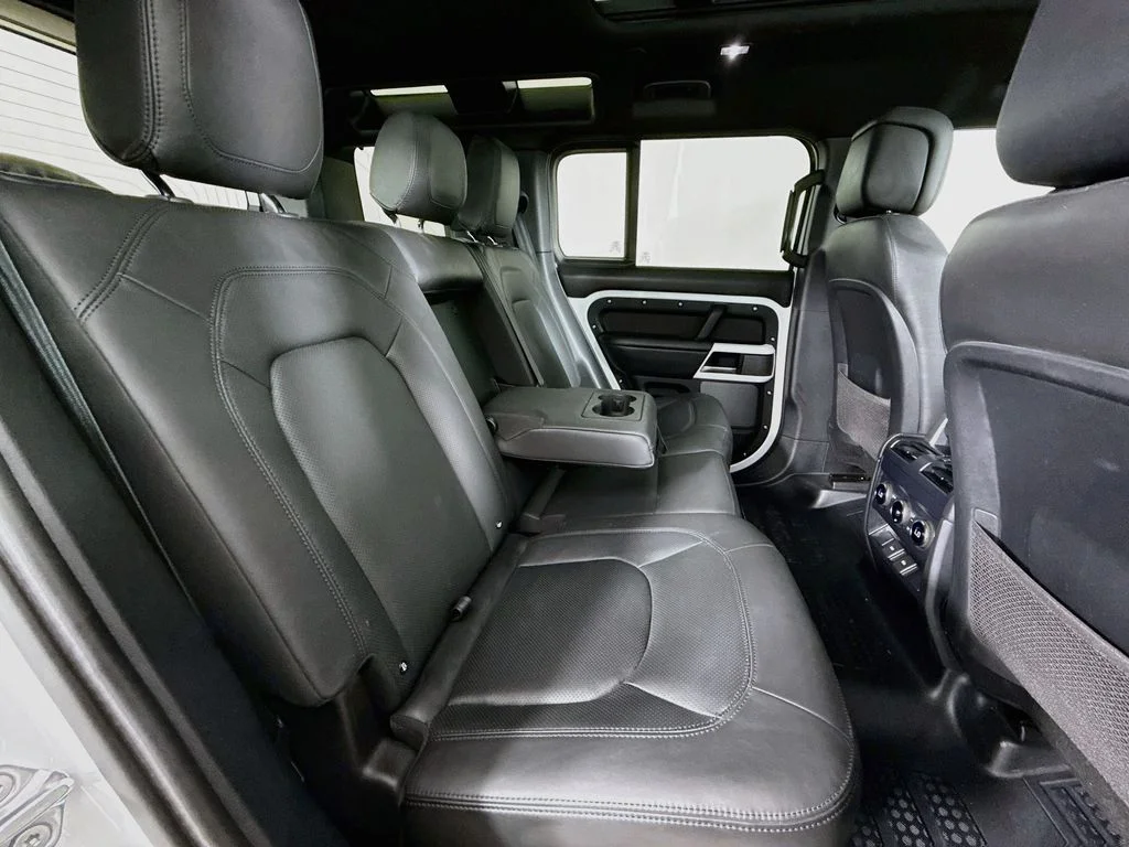 Used 2024 White Land Rover S image 28