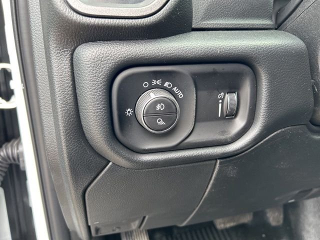 New 2026 Bright White Clearcoat RAM Tradesman image 26