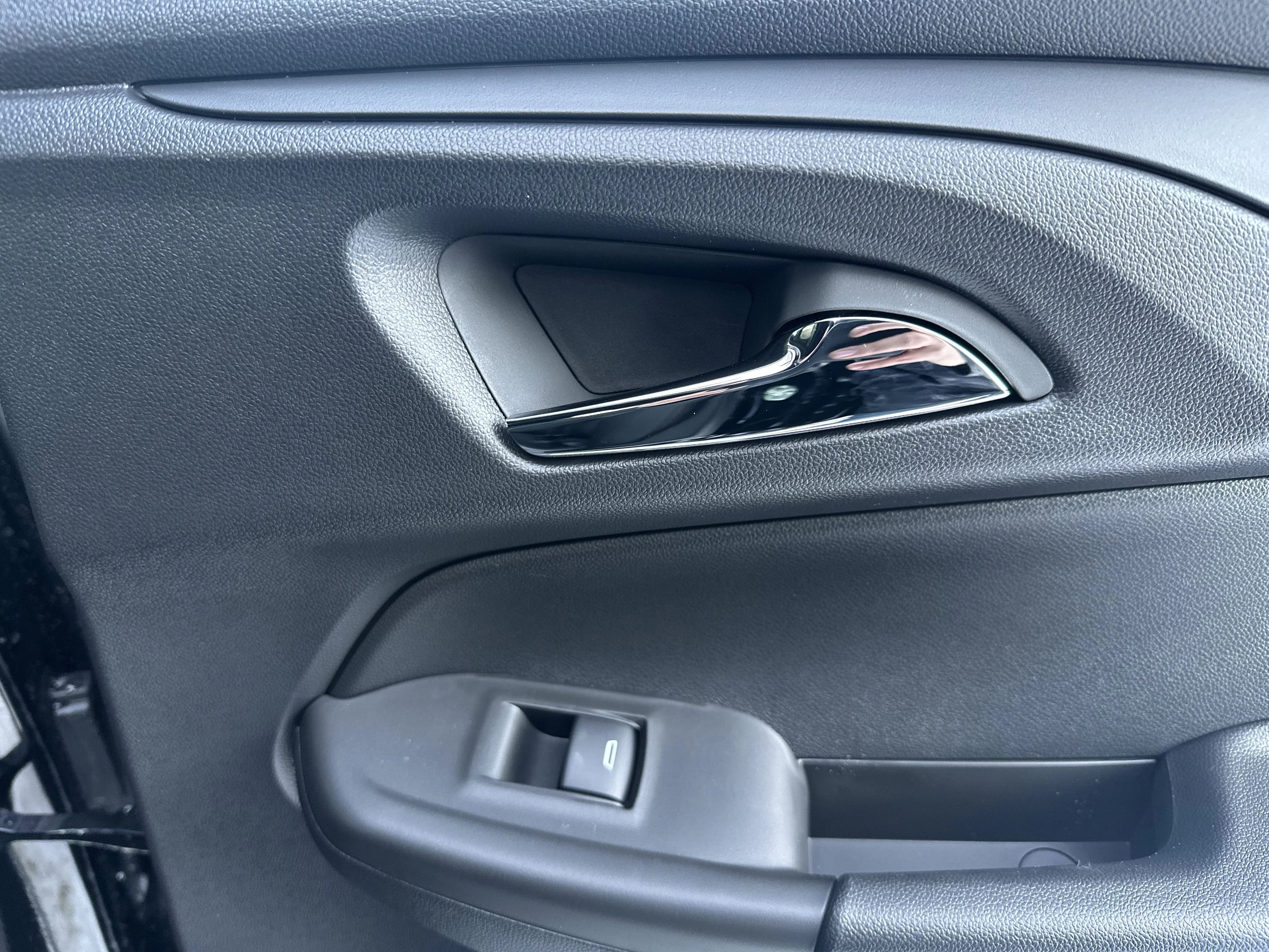 New 2026 Mosaic Black Metallic Chevrolet ACTIV image 23