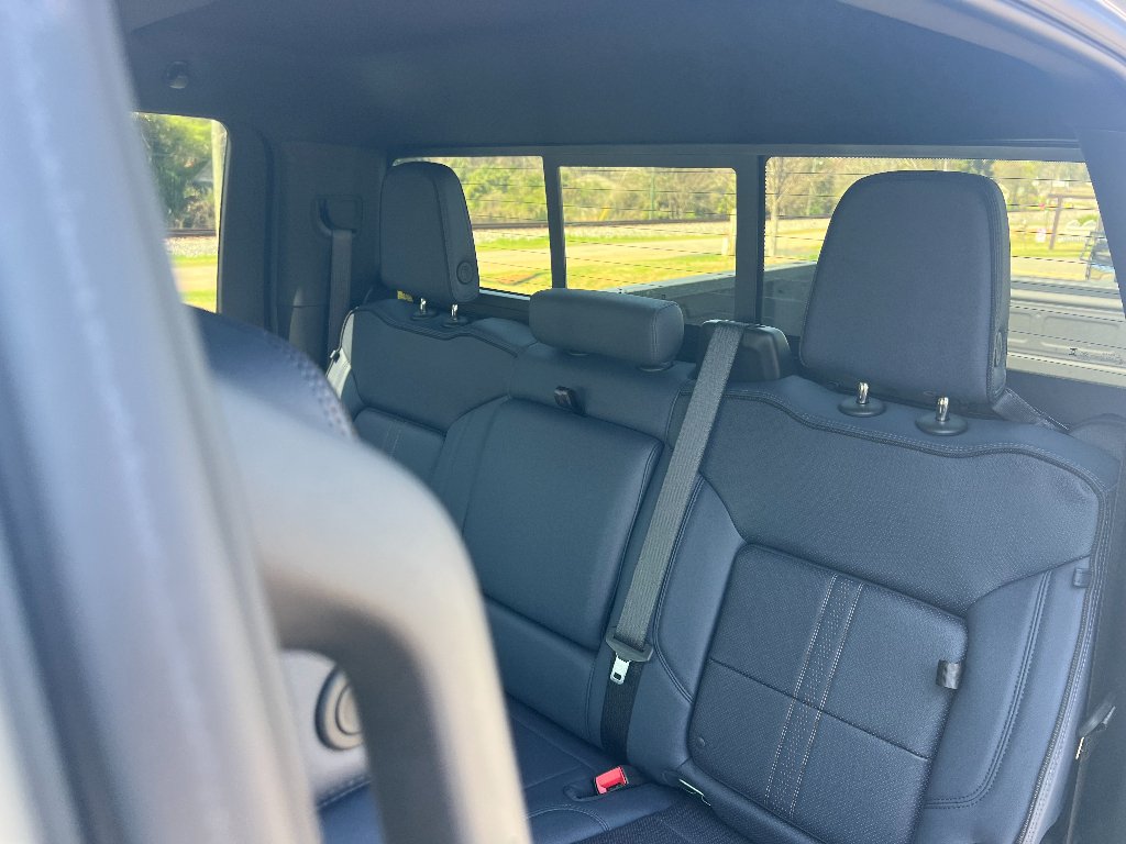 2025 Chevrolet Silverado 2500 HD High Country - Photo 45