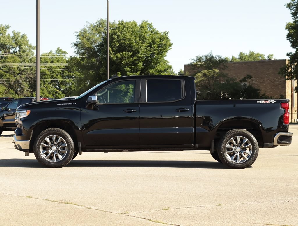 Used 2024 Black Chevrolet LT (2FL) image 4